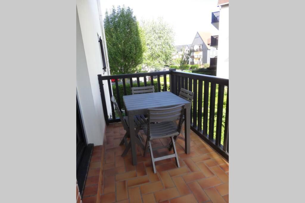 Bel Appartement Proche Plage, Pour 4 Personnes Cabourg Dış mekan fotoğraf